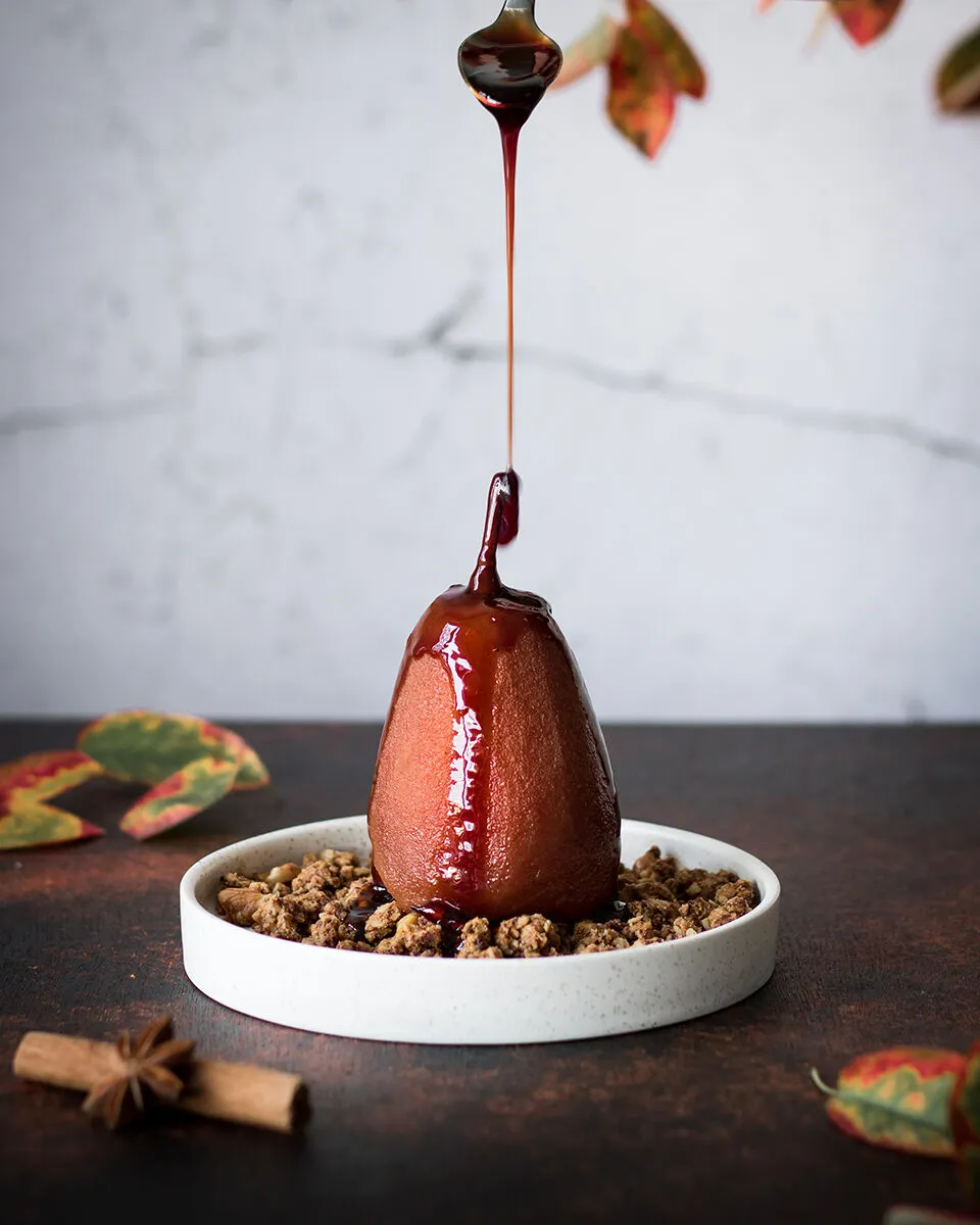 Stewed pears recipe with cinnamon, star anise and grape juice