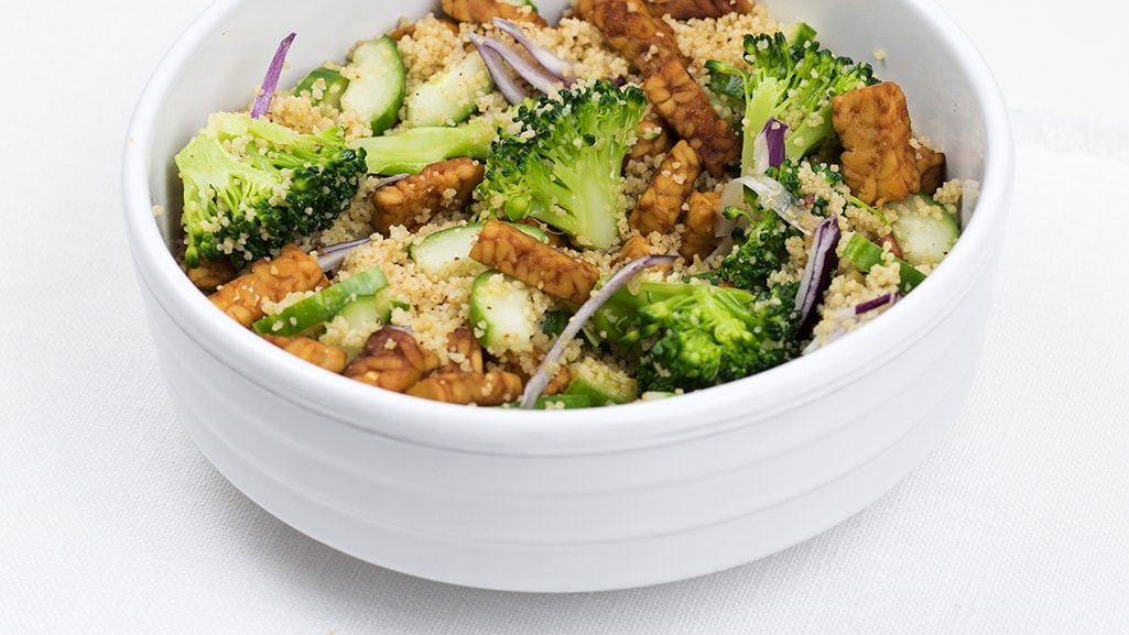 Smoky tempeh recipe with broccoli
