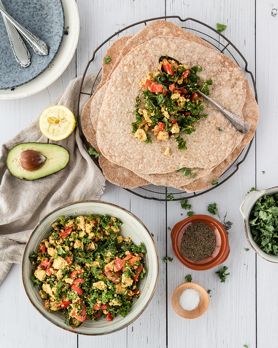 Tofu scrambled eggs recipe; delicious, easy, quick and vegan!