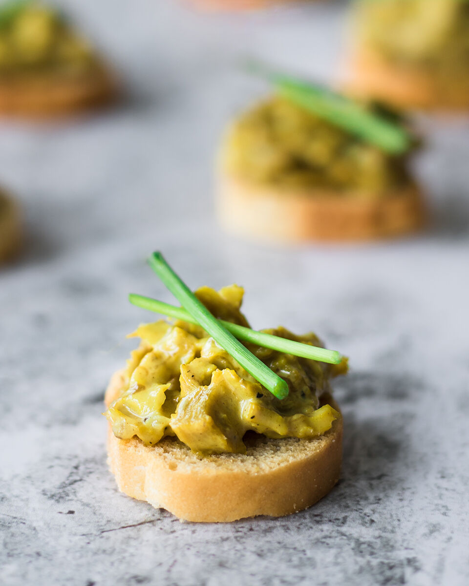 Vegan curry chicken salad with mango, easy and tasty recipe