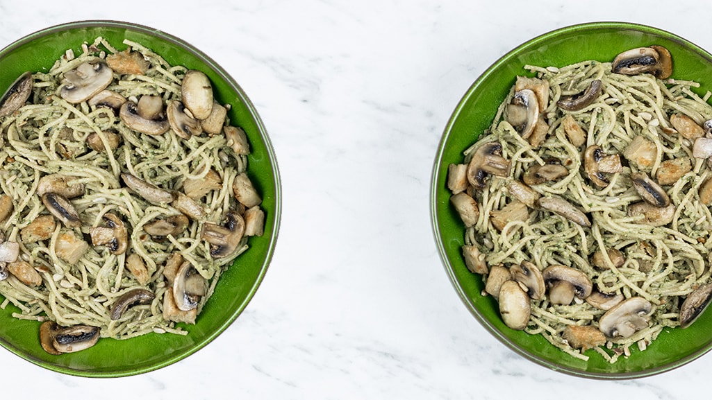 Vegetarian pesto pasta