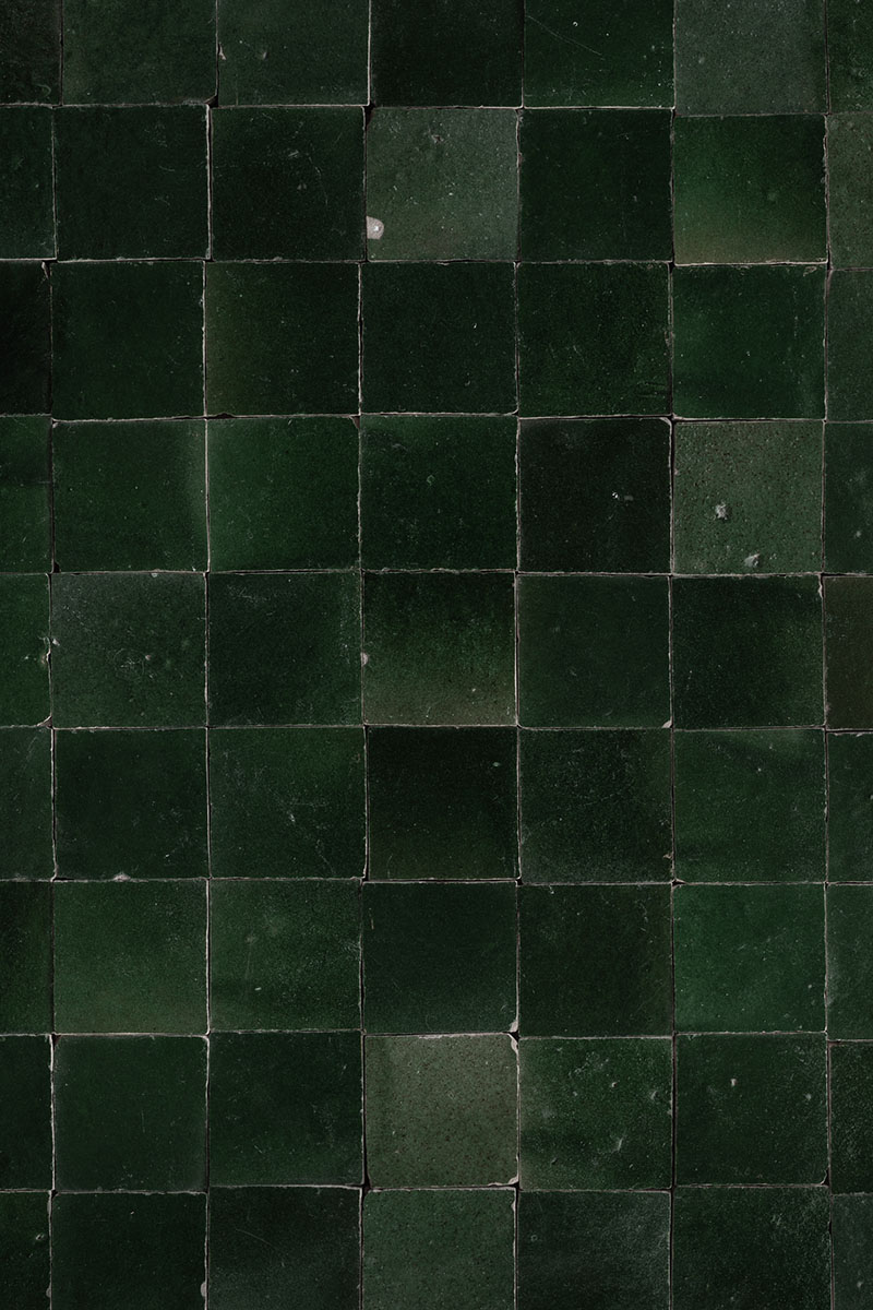 Tile backdrop ‘forest tiles’ with a dark green color for moody winter images