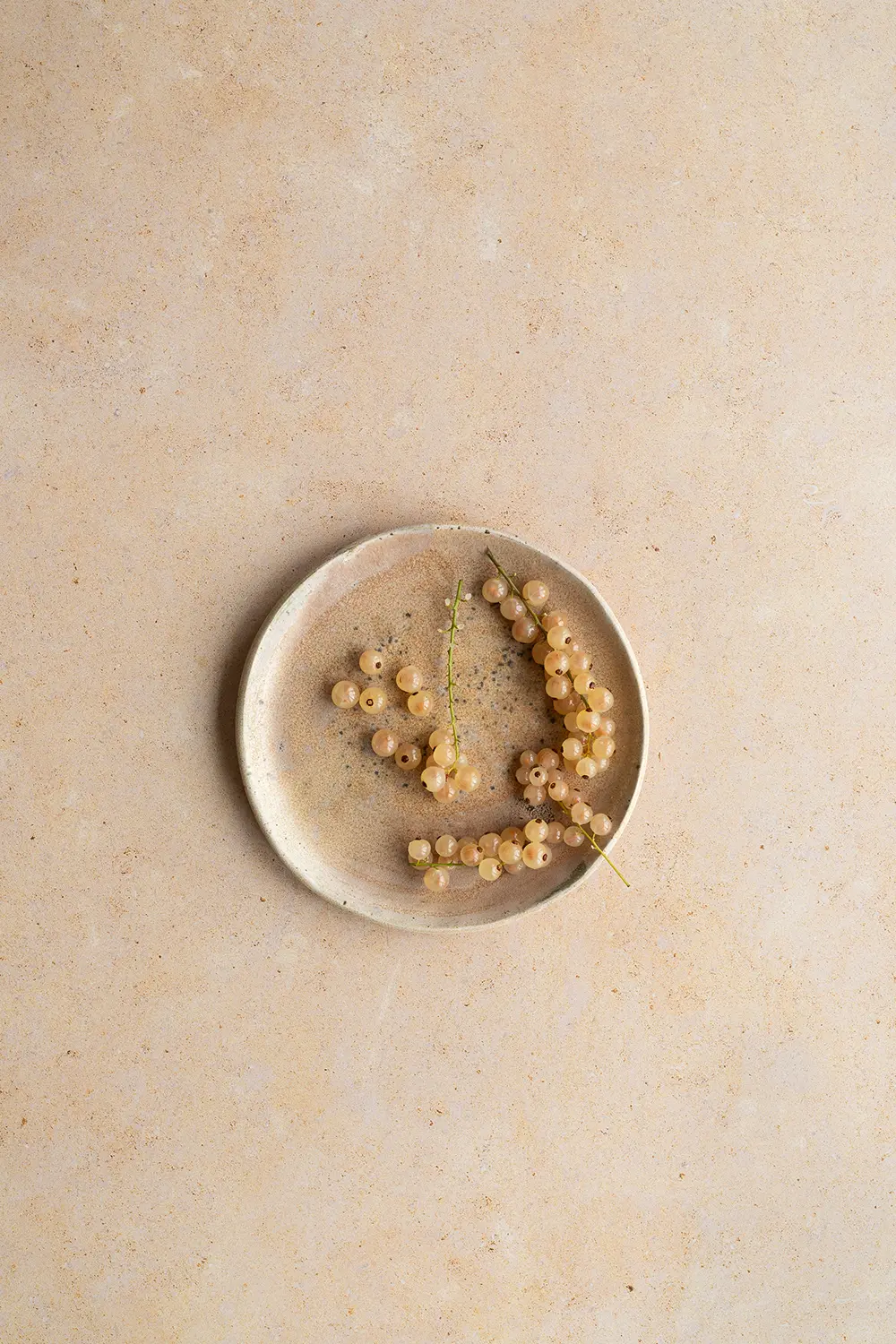 Vinyl backdrop Peach fuzz is ideal for spring summer photoshoots