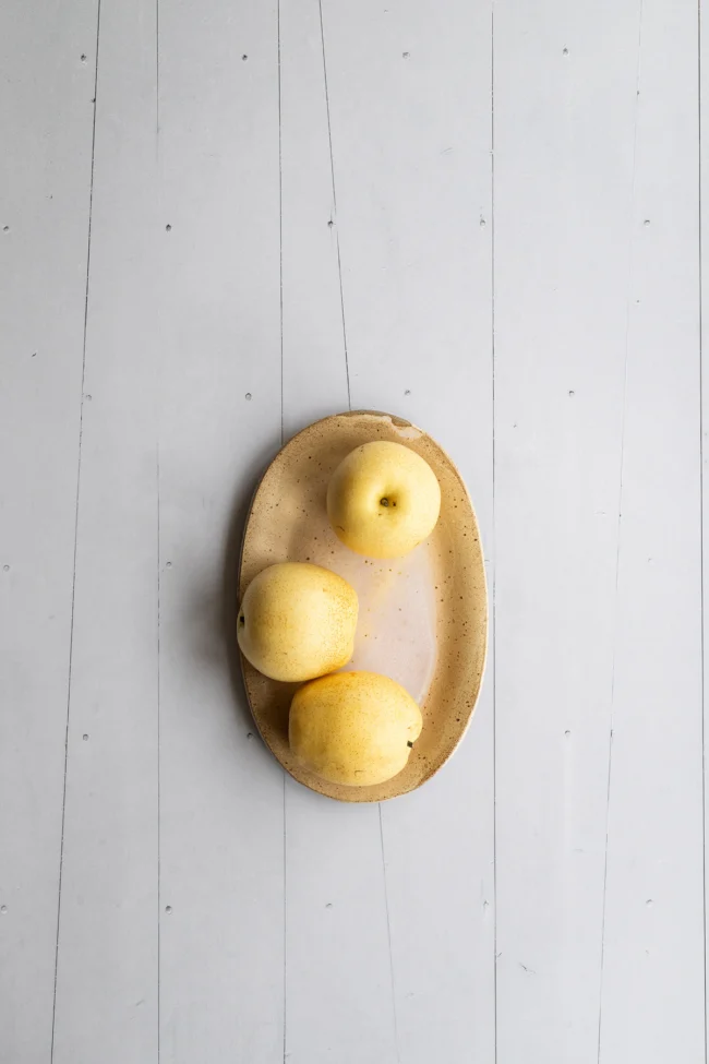 Light grey wooden photography backdrop ‘Misty Grey’